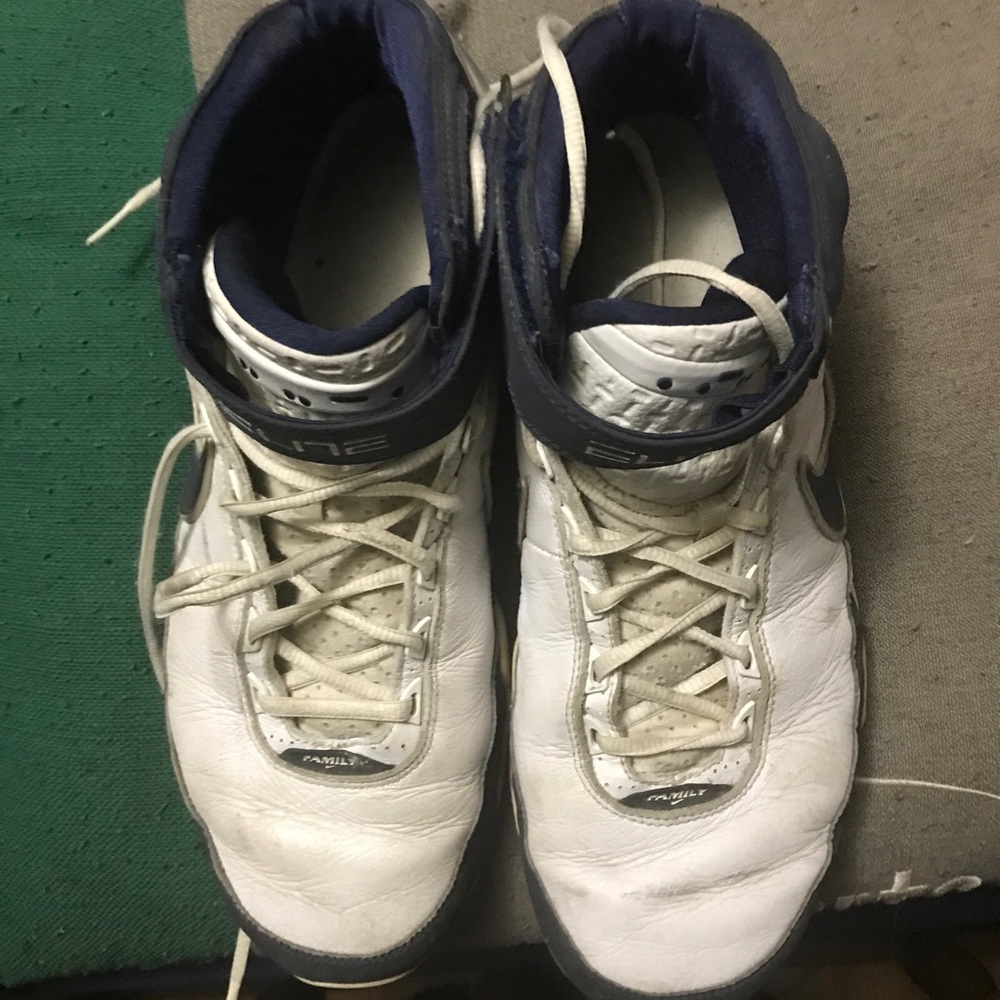 Nike elite shoes